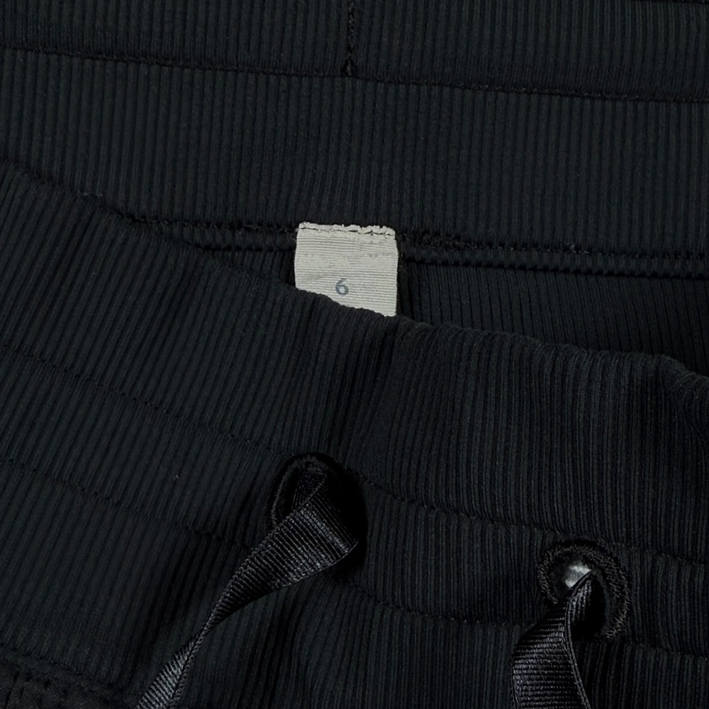 Lululemon Dance Studio Pants Womens 6 Black Charcoal Striped Mid Rise Ruched - Picture 5 of 9